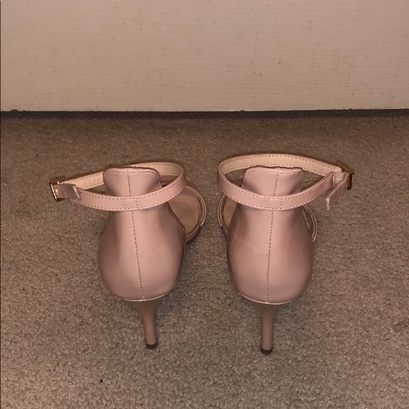 Nude heels - Picture 3 of 4